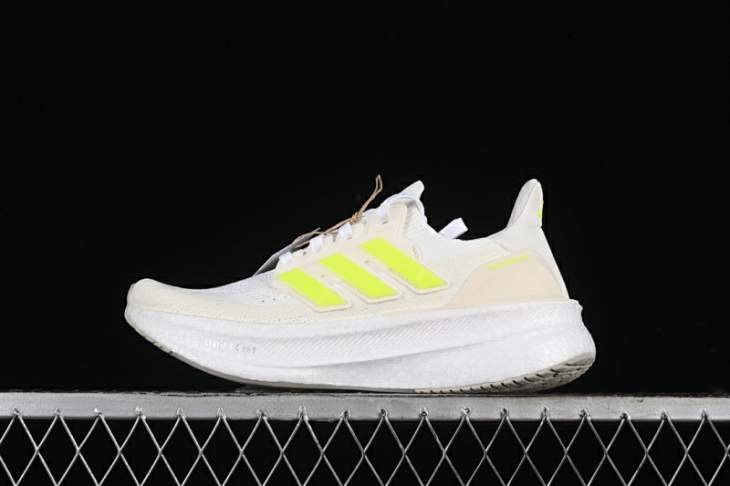 Picture of Adidas Ultraboost _SKUfw18028504368384036fw